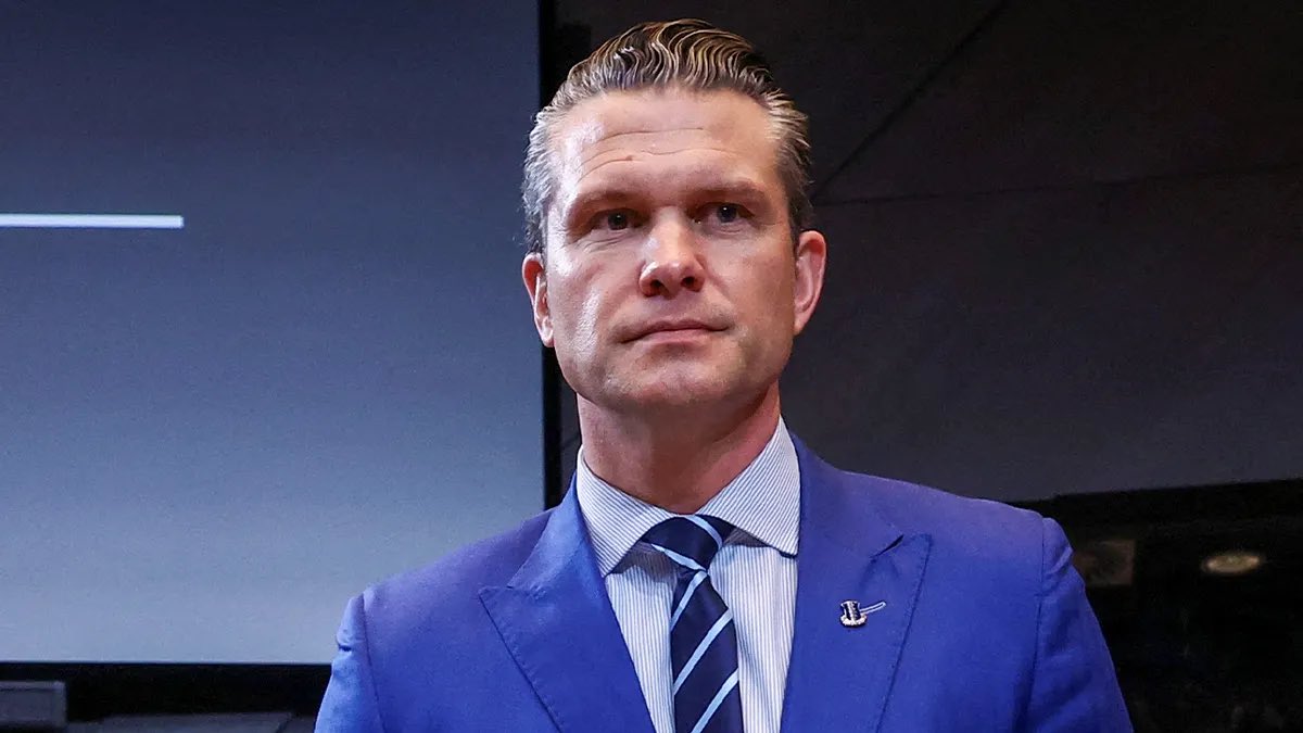 nicksortor's tweet photo. 🚨 WTF?! A federal judge has just ordered Pete Hegseth to RETRACT a post about disqualifying transgender troops from service

This same Biden judge, Ana Reyes, ALSO said the idea of two sexes is “not biologically correct.”

This is a BLATANT LIE.

How the HELL is this activist still considered a “JUDGE”??!

WTF IS GOING ON?
