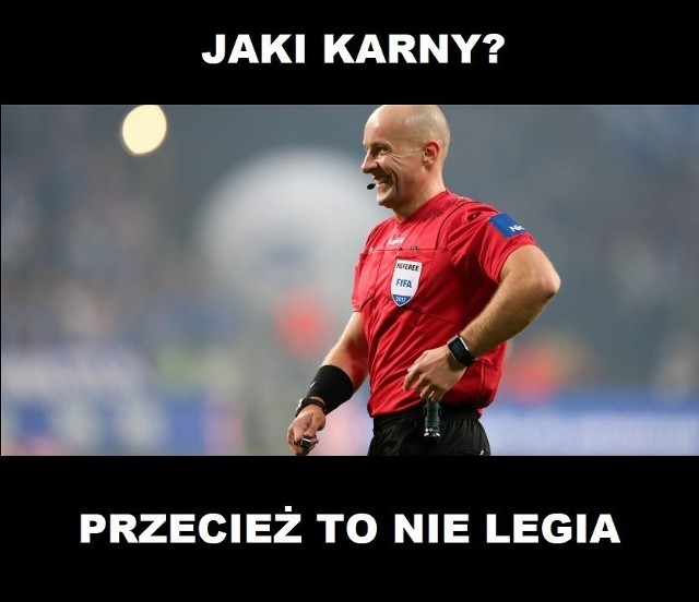 mnstrrek's tweet photo. Gdzie real nie może tam sędzia pomoże #ATMRMA https://t.co/FKOjAABJOX