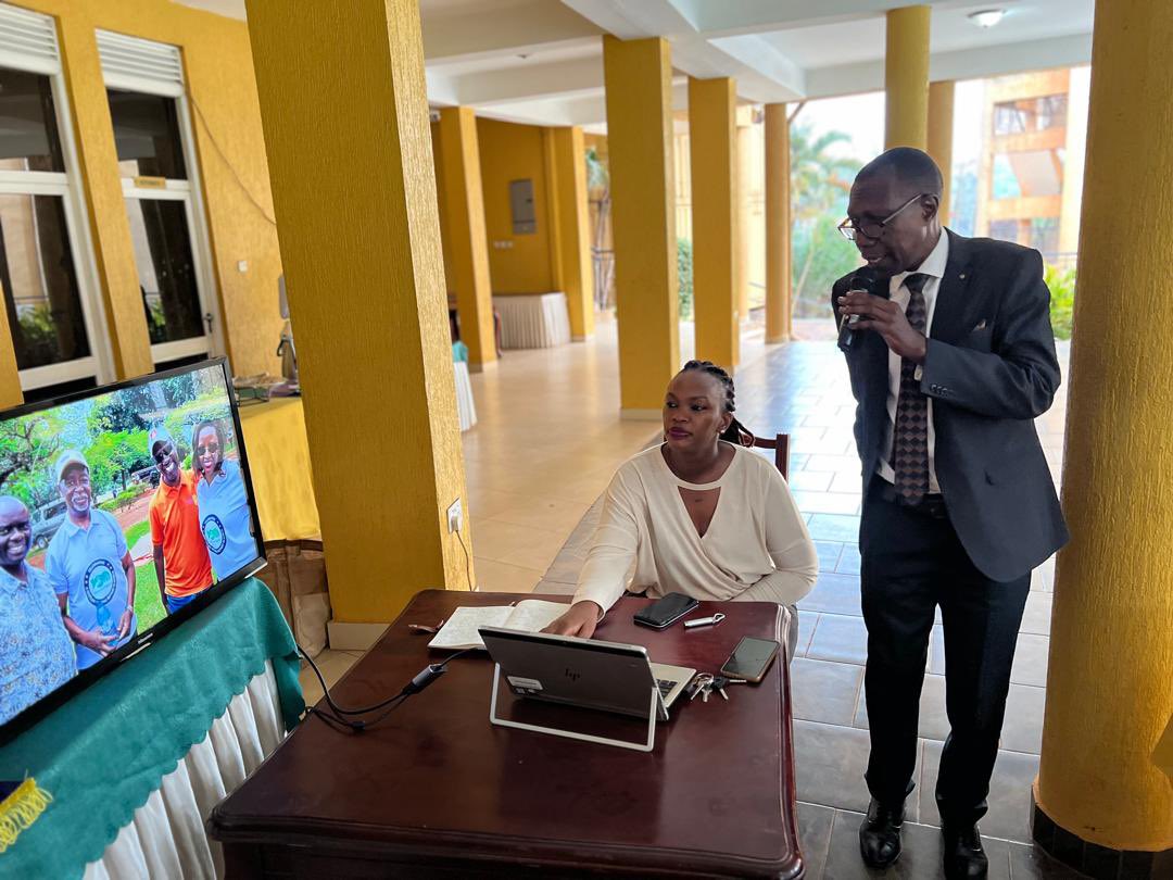 We had a thought-provoking discussion in our morning meeting, highlighted by Rtn Sam Mwanje's insightful talk on 'Rotary Moments'. His presentation sparked meaningful conversations and reflections on the impact of Rotary in our lives and communities we serve