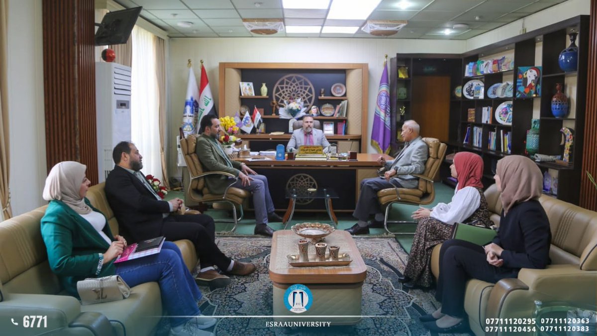 esraa_uni's tweet photo. عقدت كلية الفنون الجميلة بجامعة الإسراء اجتماعًا موسعًا مع السيد عميد كلية الفنون الجميلة بجامعة بابل، الأستاذ الدكتور عامر المرزوك، وذلك تحت رعاية السيد رئيس الجامعة، الأستاذ الدكتور عبد الرزاق جبر الماجدي، وبحضور عمداء الكليات. ناقش الاجتماع سبل تعزيز التعاون بين الكليتين، https://t.co/pJbnOtPwaM