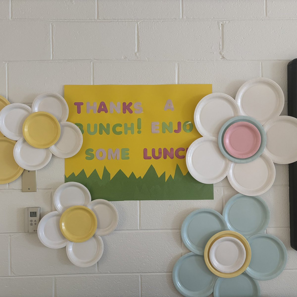 Thank you to our PTA for showing their appreciation for our Hermitage teachers and staff! #HESSailingtoSuccess