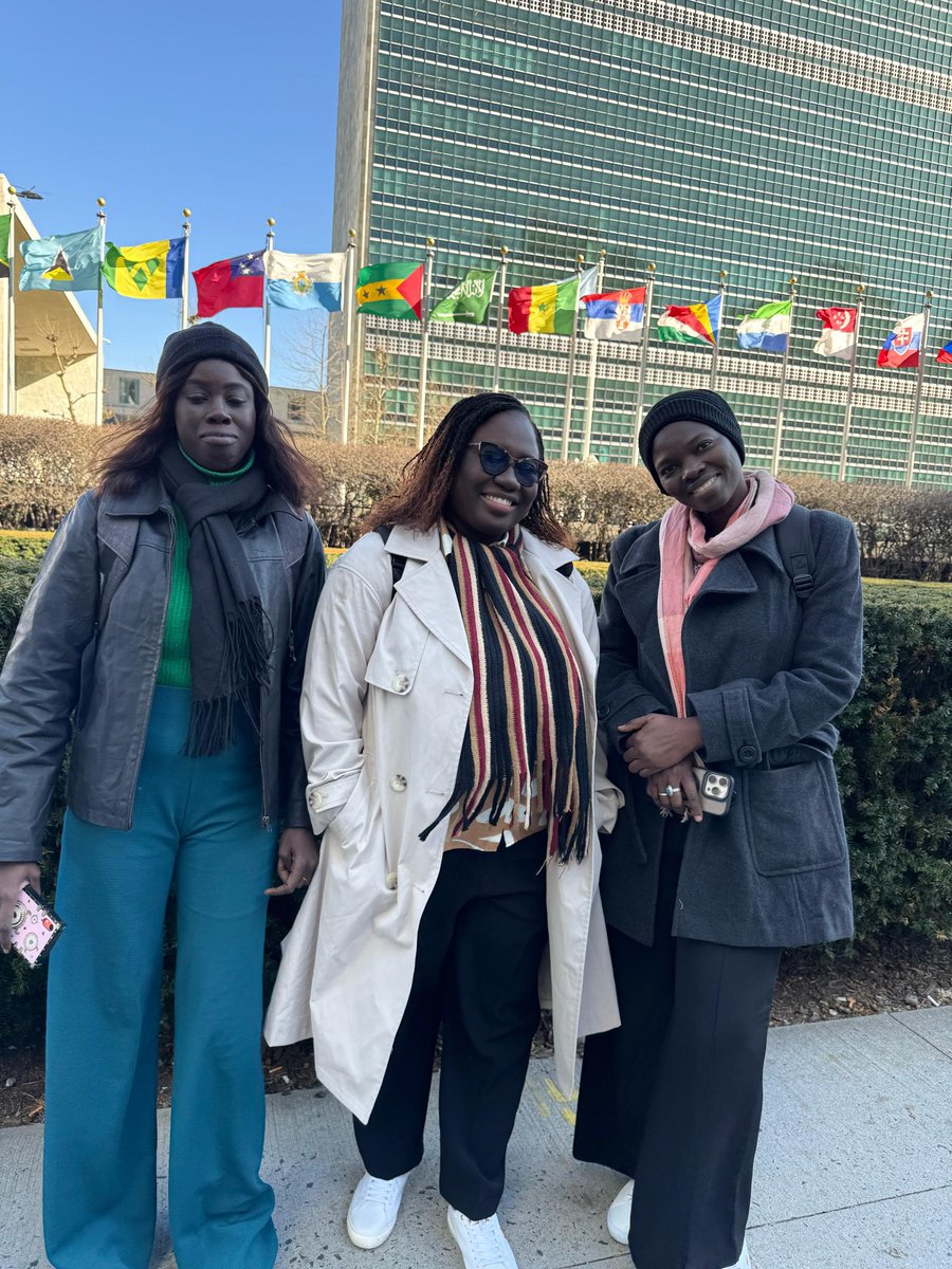 Une équipe du #roajelf Sénégal participe à la #CSW69 placée cette année sous le Thème : « Bilan des 30 ans de mise en œuvre du Programme d’action de Beijing en Afrique de l’Ouest ». 
#siegedesnationsunies #CSW69#cooperationespagnole #unwomen