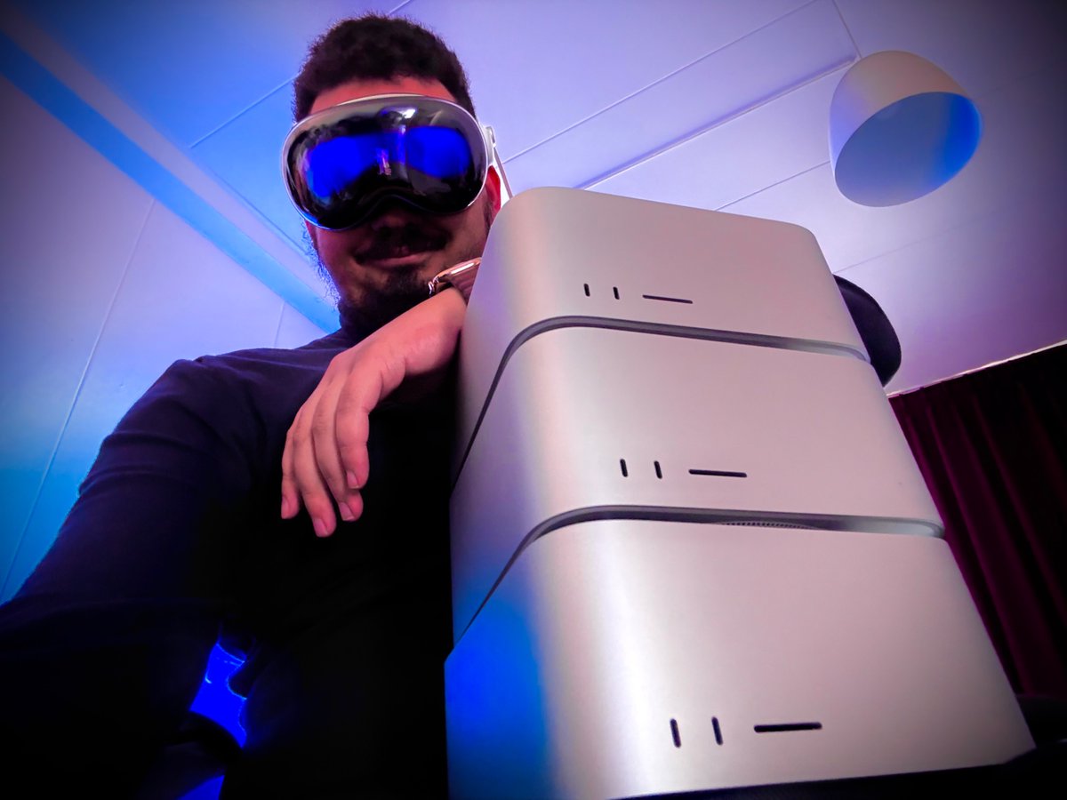 VOLKRING's tweet image. I used to have 1 Mac with multiple displays. Now I have multiple Macs with 1 virtual display.
#VisionPro #MacStudio