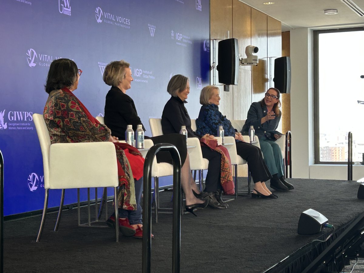 Columbia Institute of Global Politics (@columbiaigp) on Twitter photo 🔴Live with <a href="/YasmineErgas/">Yasmine Ergas</a>, <a href="/Ruchiragupta/">Ruchira Gupta</a>, <a href="/AlyseNelson/">Alyse Nelson</a>, <a href="/sochua_mu/">MuSochua</a>, <a href="/MelanneVerveer/">Melanne Verveer</a>, & <a href="/mfespinosaEC/">María Fernanda Espinosa</a>
🌐 Historic Breakthroughs: Assessing the Impact of the United Nations Fourth World Conference on Women 🌐
Watch: x.com/i/broadcasts/1…
@GIWPS @GWLVoices <a href="/VitalVoices/">Vital Voices</a> 🔴Live with <a href="/YasmineErgas/">Yasmine Ergas</a>, <a href="/Ruchiragupta/">Ruchira Gupta</a>, <a href="/AlyseNelson/">Alyse Nelson</a>, <a href="/sochua_mu/">MuSochua</a>, <a href="/MelanneVerveer/">Melanne Verveer</a>, & <a href="/mfespinosaEC/">María Fernanda Espinosa</a>
🌐 Historic Breakthroughs: Assessing the Impact of the United Nations Fourth World Conference on Women 🌐
Watch: x.com/i/broadcasts/1…
@GIWPS @GWLVoices <a href="/VitalVoices/">Vital Voices</a>