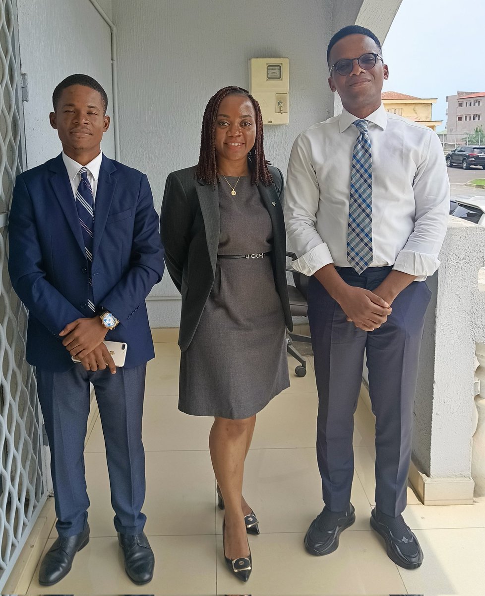 Les presento a dos de los mejores comunicadores de 🇬🇶
Jóvenes talentosos e inspiradores.

Fue un honor recibirles esta mañana.
El gran <a href="/rubenevuy78/">Ruben Evuy</a> 🙌🏽 y <a href="/V__AlfonsoNzang/">Victor Alfonso NZANG</a>