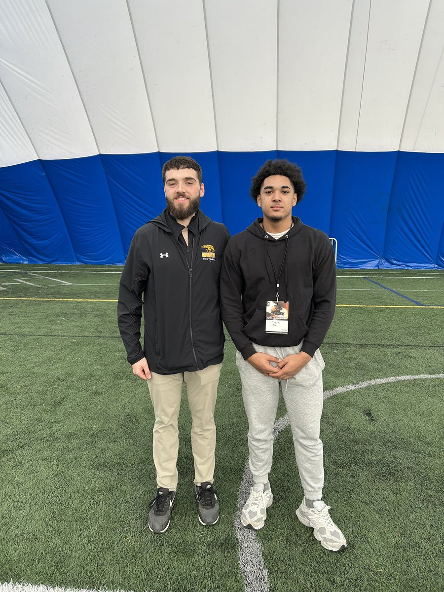 Had an amazing junior day visit at UW Oshkosh! Thank you to the Oshkosh coaching staff for making this happen!
<a href="/Coach_Schoening/">Maxwell R. Schoening</a> <a href="/coachmaerob/">Mason Robinson</a> <a href="/mclaganTITANS/">Matt McLagan || Coach Mac</a> <a href="/CoachJBRob/">Jack Robinson</a> <a href="/PeteyBananas/">Peter Jennings</a>