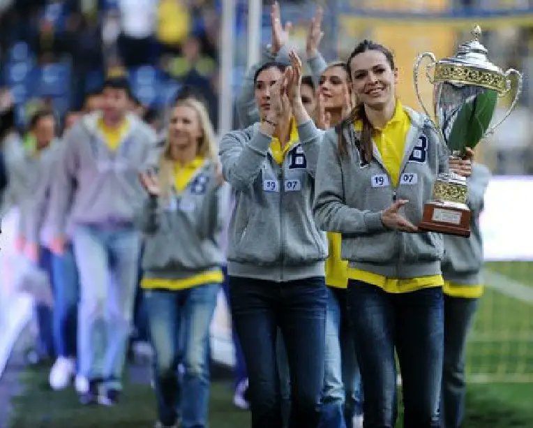 Valla biz bunlarla az dalga geçiyoruz ya