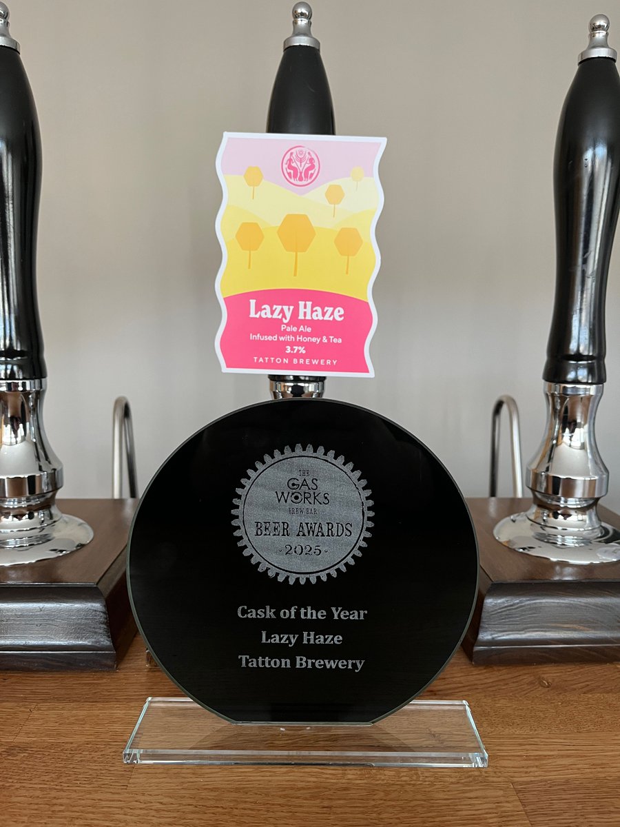 We've won an award for Lazy Haze 🐝! Big thanks to @thegasworksbrewbar for both the nomination and the award, Nicky had a fab time collecting it on Monday evening. It's great that an innovative trad beer like Lazy Haze gets the recognition it deserves. We're well chuffed ❤️