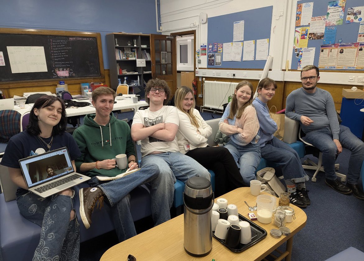 the 1st board meeting of 2025 <a href="/RYouthVoice/">RYV</a> !

great input and reports from everyone today. 

a LOT of topics brought to the table, and thus a lot for the agenda tomorrow 😅

board in question pictured below (<a href="/DanielaMSYP/">Daniela Onyewuenyi MSYP</a> seen on laptop👇)