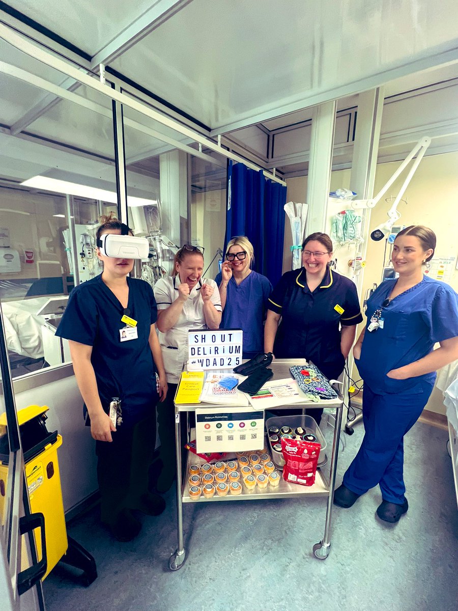 OldhamICU's tweet image. We had a full interactive experience  in aid of raising awareness of #delirium #WDAD2025 @OldhamCO_NHS 
Staff got to experience what delirium is like, through a VR headset as well as educating staff about the importance of early recognition &amp;amp; treatment.  #Dimples #HumanisingCare
