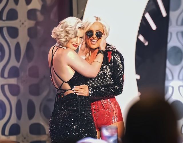 TimelessTonis's tweet image. Mariah is back where she belongs ✨❤️