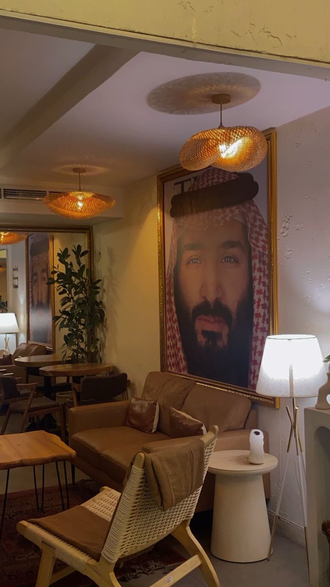 “القوة ليست في الصوت المرتفع، بل في الهدوء الذي يفرض 
الهيبة.”

“Forca nuk qëndron te zëri i lartë, por te qetësia që imponon respekt.”

“Strength is not in a loud voice, but in the silence that commands respect.” 

#ksa #SaudiArabia #riyadh #jeddah #medina