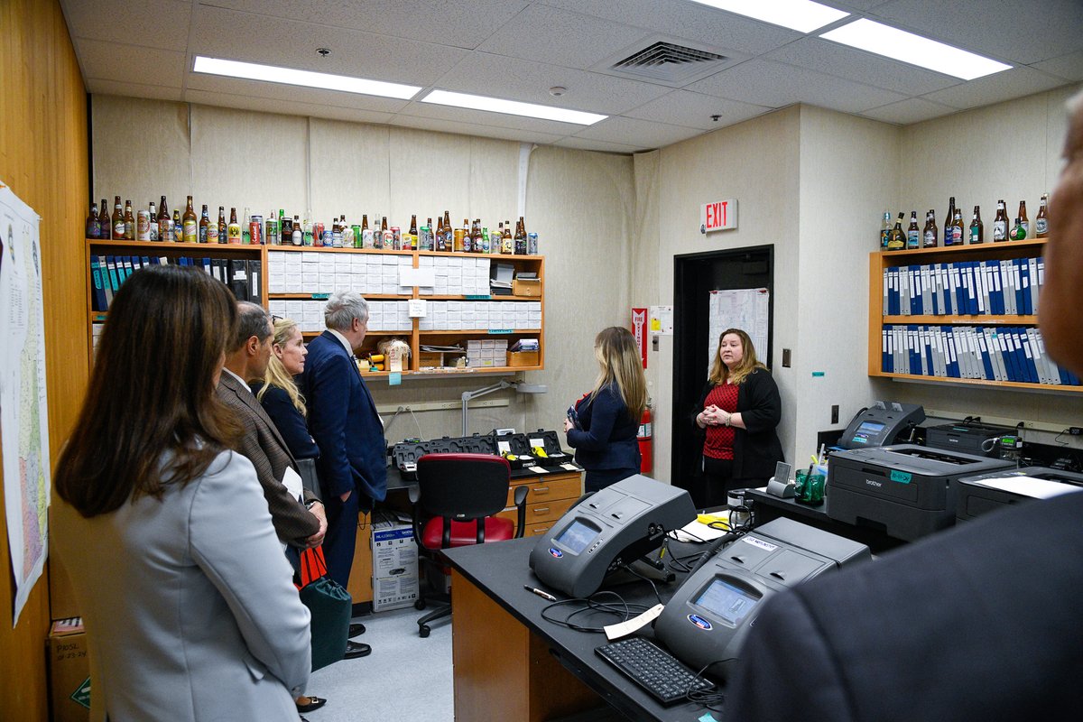 JohnStephenNH's tweet image. Honored to host the Governor & Council breakfast meeting this morning at NH Dept of Safety, where I served 6+ yrs as Deputy Comm. Proud of our DNA lab & team that is top-3 in the nation! Melissa Hardy and her team at the Lab are stars.