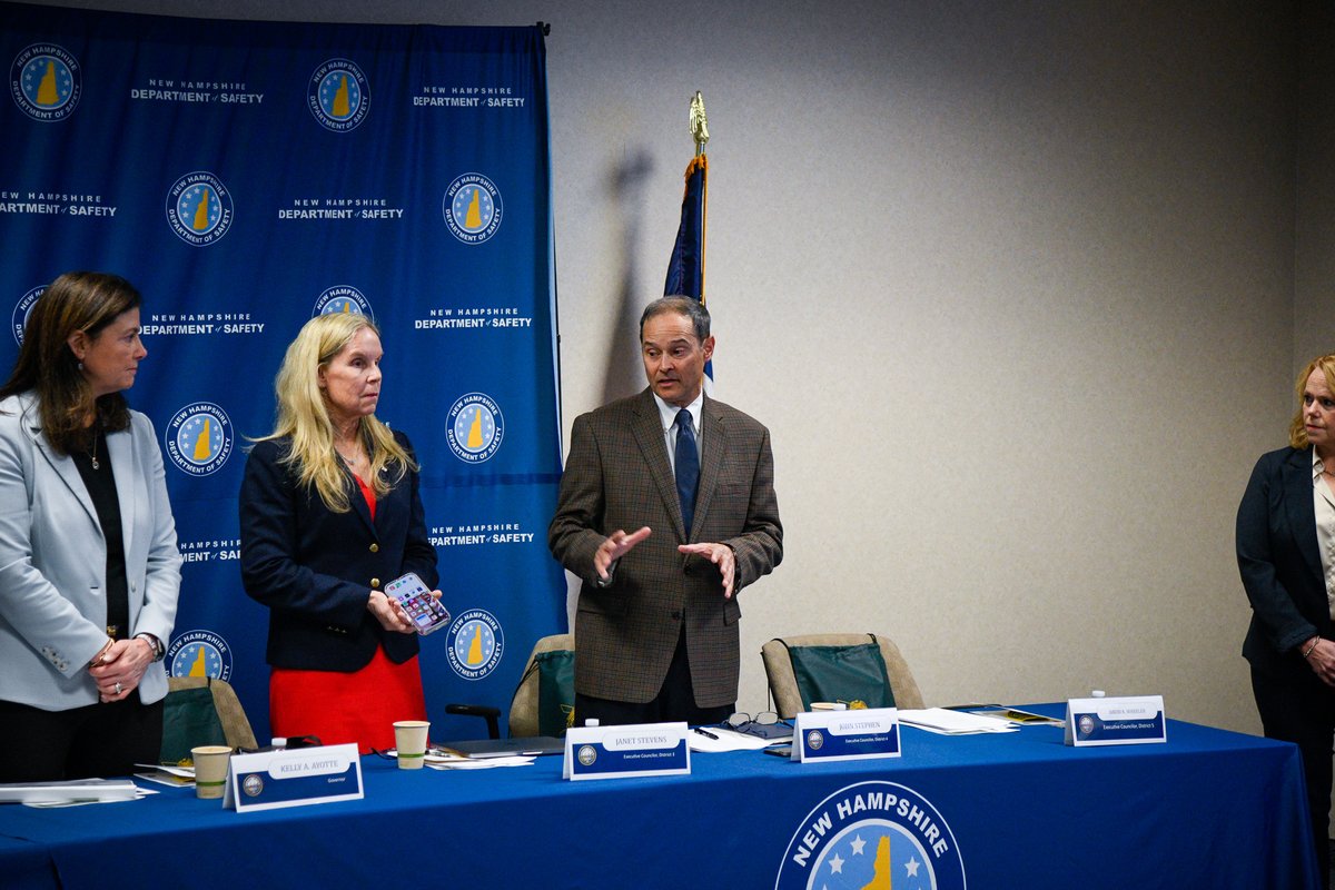 JohnStephenNH's tweet image. Honored to host the Governor & Council breakfast meeting this morning at NH Dept of Safety, where I served 6+ yrs as Deputy Comm. Proud of our DNA lab & team that is top-3 in the nation! Melissa Hardy and her team at the Lab are stars.
