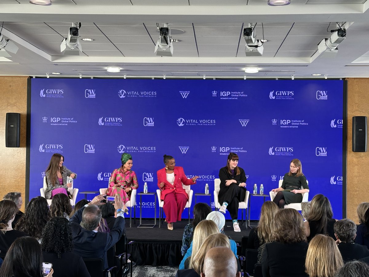 🔴Live now with <a href="/renatakoch9/">Renata Koch Alvarenga</a>, Aya Chebbi, <a href="/zilevandamme/">Phumzile Van Damme</a>, Nika Kovač, and <a href="/rvogelstein/">Rachel Vogelstein</a>

🌐 Forging the Path: Young Leaders Advancing Gender Equality in the 21st Century 🌐

Watch: x.com/i/broadcasts/1…

<a href="/GIWPS/">GU Women & Peace</a> <a href="/GWLVoices/">GWL Voices</a> <a href="/VitalVoices/">Vital Voices</a> <a href="/Wellesley/">Wellesley College</a> <a href="/ColumbiaSIPA/">Columbia | SIPA</a>