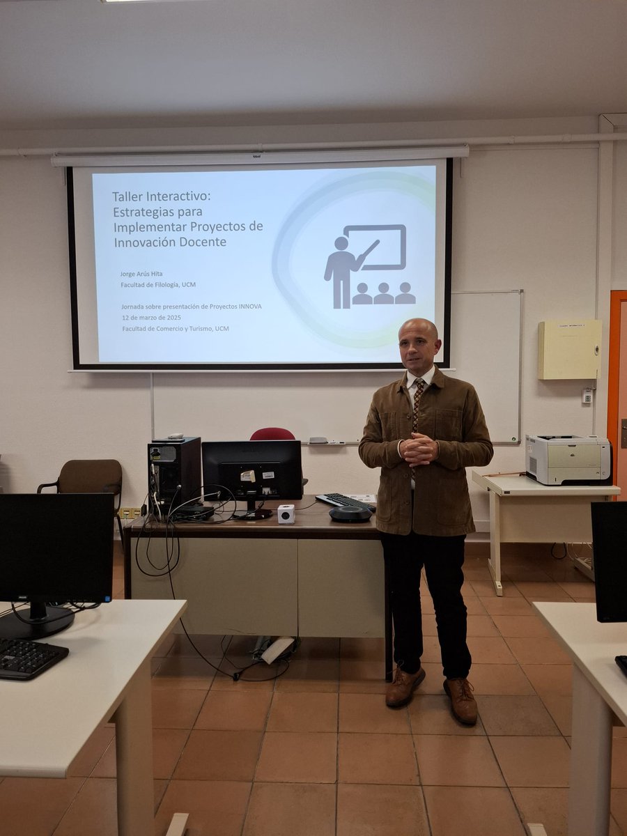 Innovating away at the 1st PIMCD Day at Facultad de Comercio y Turismo, UCM.