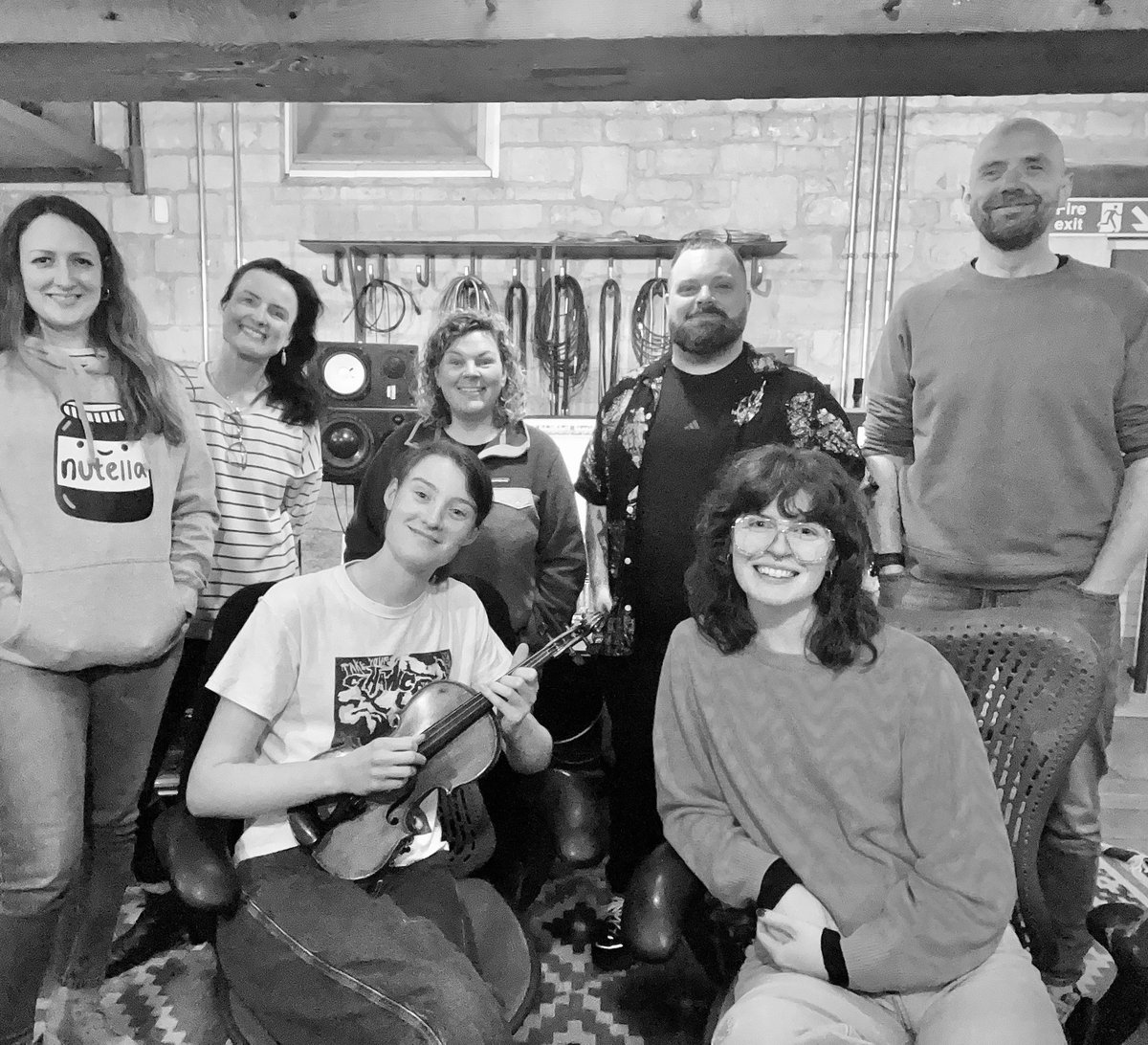 Blazin' Fiddles (@blazinfiddles) on Twitter photo Customary <a href="/RealWorldStudio/">Real World Studios</a> family pic
Huge thanks to these legends 🤜🤛
New Blazers album incoming. Customary <a href="/RealWorldStudio/">Real World Studios</a> family pic
Huge thanks to these legends 🤜🤛
New Blazers album incoming.