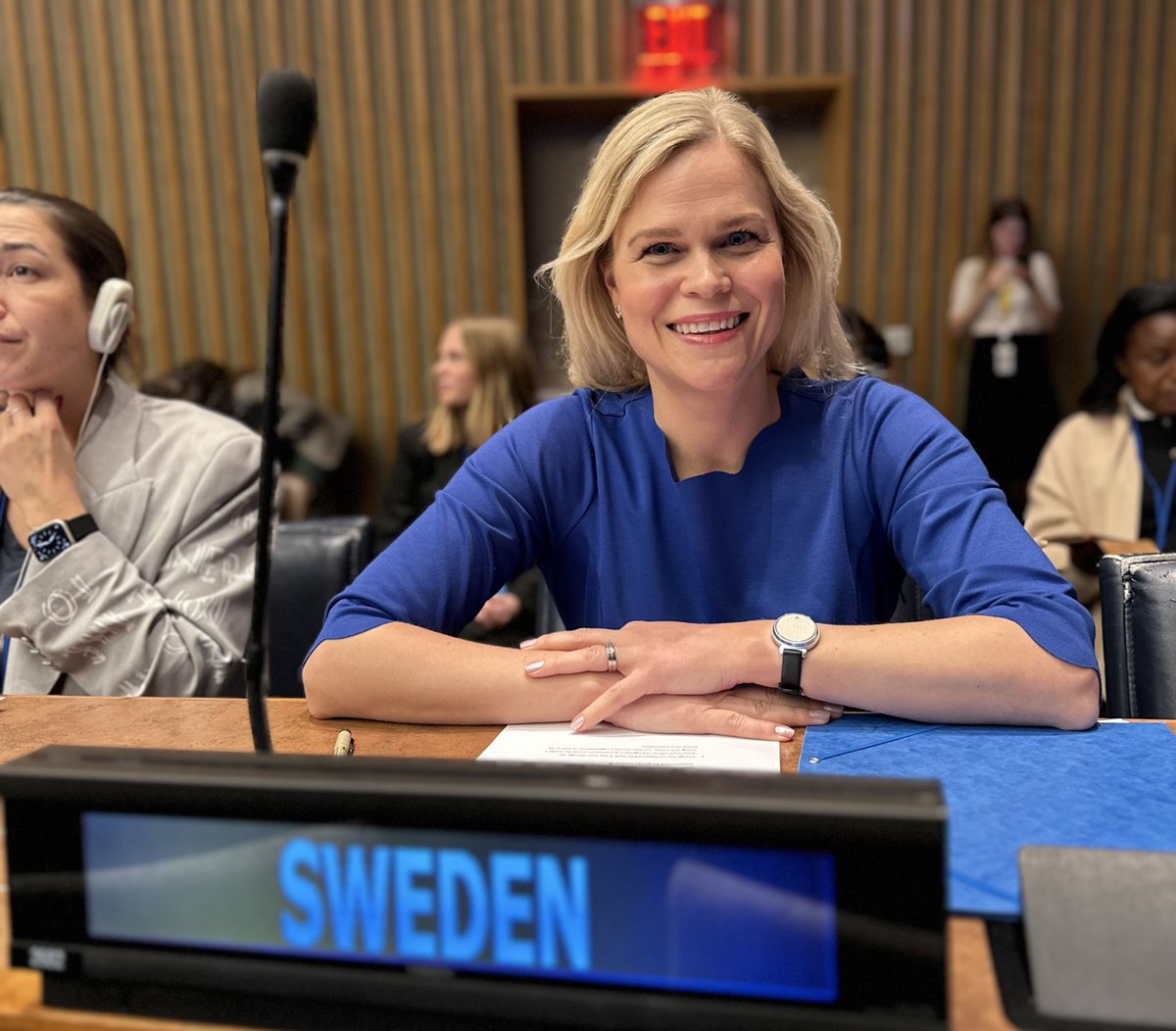 SwedenUN 🇸🇪 (@swedenun) on Twitter photo Swedish statement at the 69th Session of the Commission on Status of Women #CSW69.
We need to defend the advancements already made on gender equality and keep pushing for progress. You can count on Sweden.
🇸🇪 Minister for Gender Equality <a href="/Pau_Brandberg/">Paulina Brandberg</a>
🔗swedenabroad.se/en/embassies/u… Swedish statement at the 69th Session of the Commission on Status of Women #CSW69.
We need to defend the advancements already made on gender equality and keep pushing for progress. You can count on Sweden.
🇸🇪 Minister for Gender Equality <a href="/Pau_Brandberg/">Paulina Brandberg</a>
🔗swedenabroad.se/en/embassies/u…