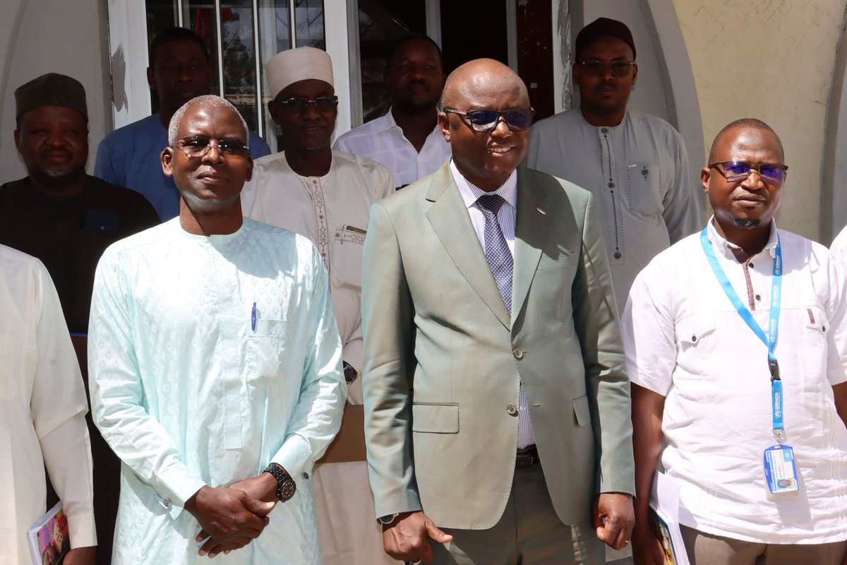 magatte_gu32269's tweet photo. Aujourd’hui, j’ai rencontré le Ministre de l’Eau et de l’Energie, Monsieur Passalé Kanabé Marcelin. Nous avons échangé sur l’importance d’une collaboration stratégique pour la prise en compte des zones d’accueil des réfugiés dans les projets et programmes de son ministère. https://t.co/B6HP6Cir27
