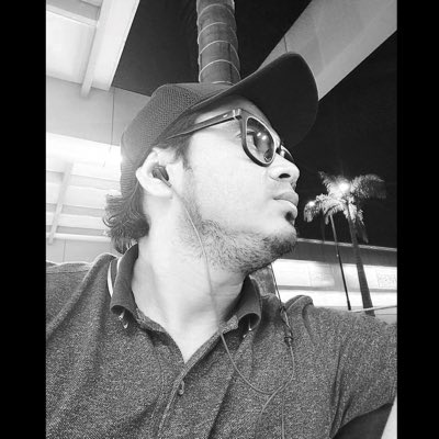 2107Kead's tweet photo. #NuevaFotoDePerfil https://t.co/0w0l2bBfuk