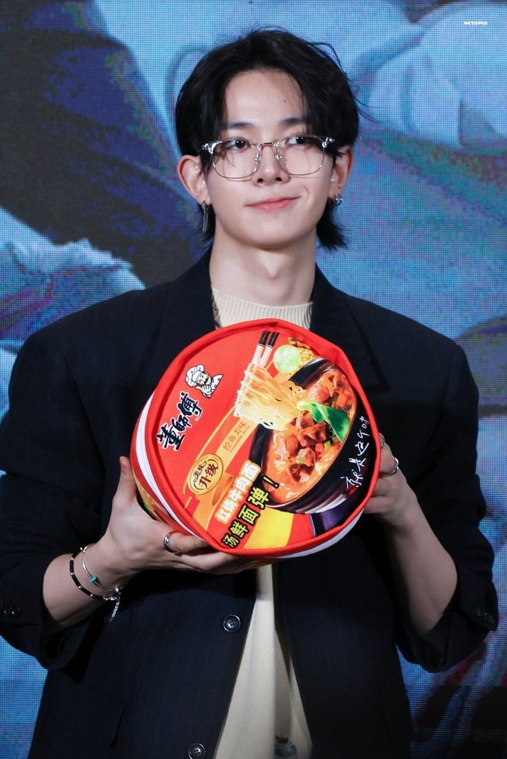 shathi 🪽 tweet media