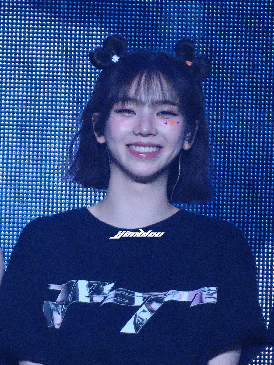 jjimbluu's tweet image. 250312 parallel line madrid
extra jiminiefull hairstyle today 😭😭😭😭😭😭😭😭😭😭😭😭😭😭😭💙💙
#에스파 #AESPA
#카리나 #KARINA
#aespa_SYNK_PARALLELLINE_inMADRID
#AESPAINMADRID
