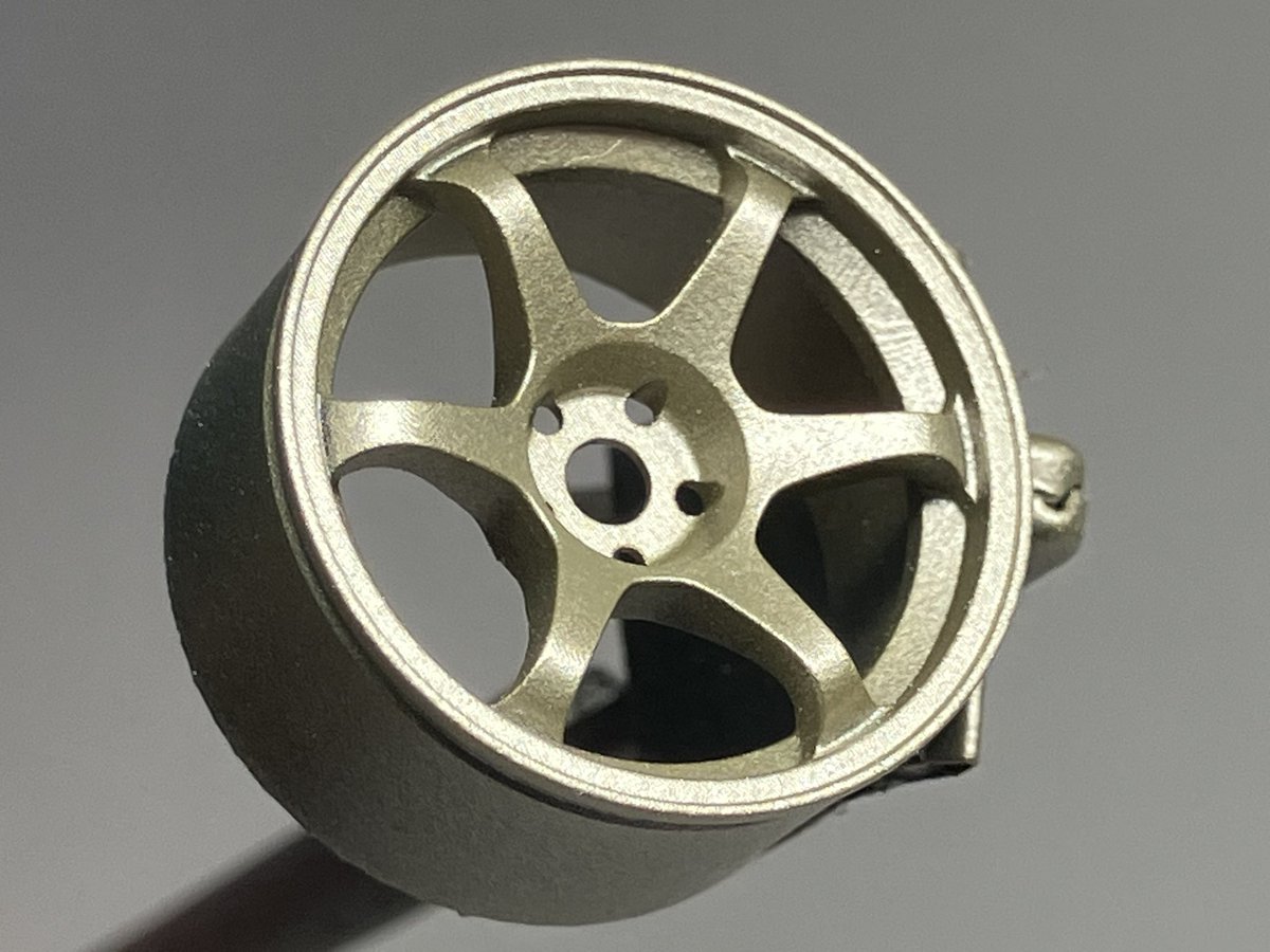 Yuworks_52721s's tweet image. #RAYWOOD
#PROFIX

先日購入したRAYWOOD PROFIX TR-02を使用し、SSR Type-Cのホイールを塗装してみました&quot;(∩&amp;gt;ω&amp;lt;∩)&quot;

ハンドピースTH-C01ですが、YouTubeで発言していたように、レギュレーターもこの価格帯で付いているのはお得で、エアー圧力も良く、充電式にしては高いパフォーマンスでした(*^^*)