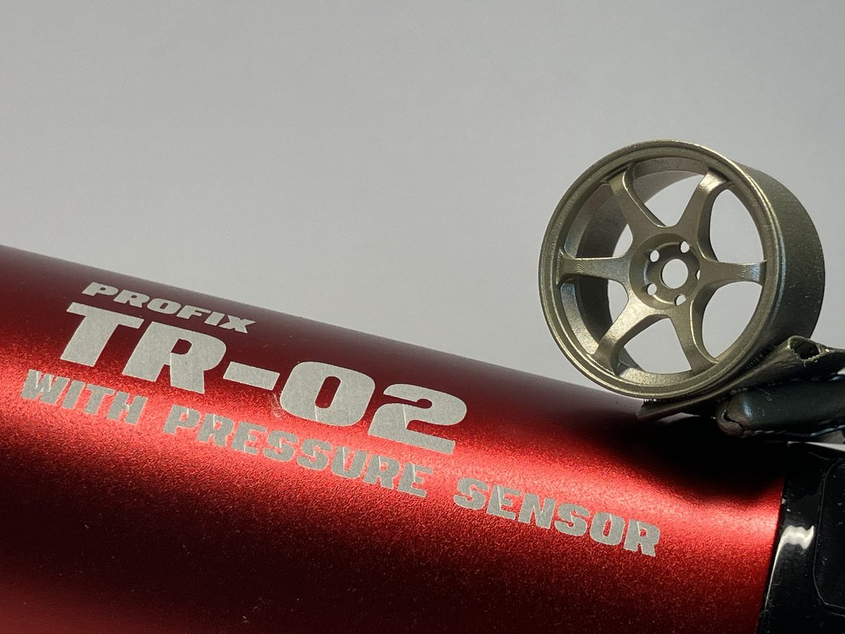 Yuworks_52721s's tweet image. #RAYWOOD
#PROFIX

先日購入したRAYWOOD PROFIX TR-02を使用し、SSR Type-Cのホイールを塗装してみました&quot;(∩&amp;gt;ω&amp;lt;∩)&quot;

ハンドピースTH-C01ですが、YouTubeで発言していたように、レギュレーターもこの価格帯で付いているのはお得で、エアー圧力も良く、充電式にしては高いパフォーマンスでした(*^^*)