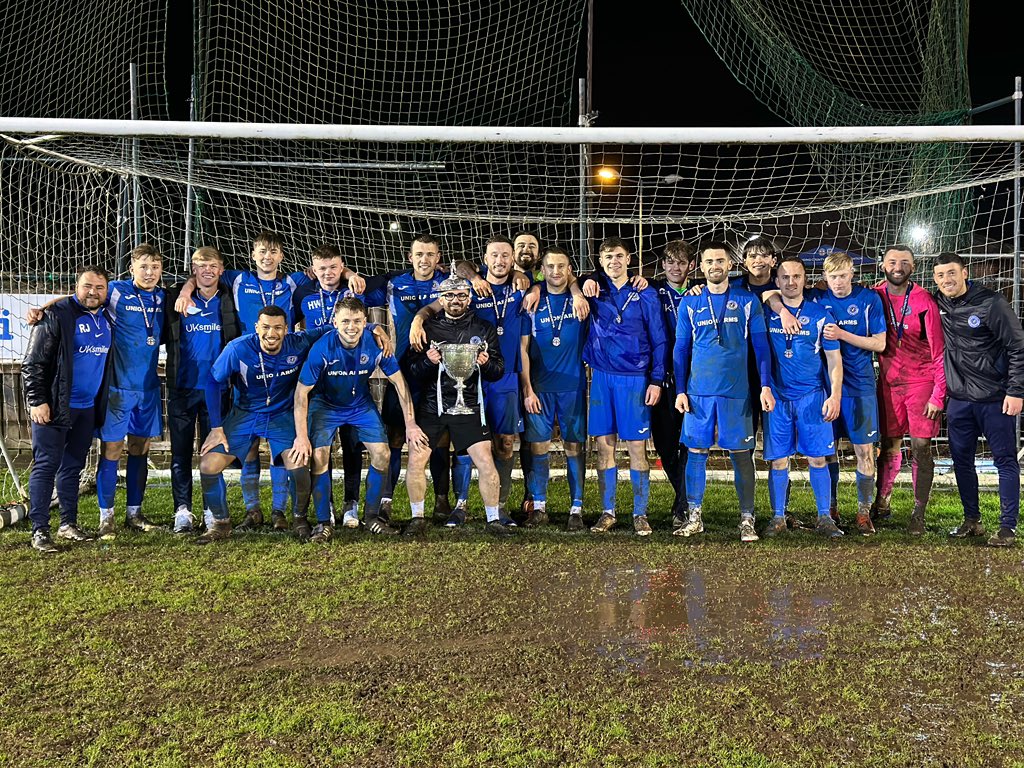 yandereserves's tweet image. 🏆 💙🦅🤍