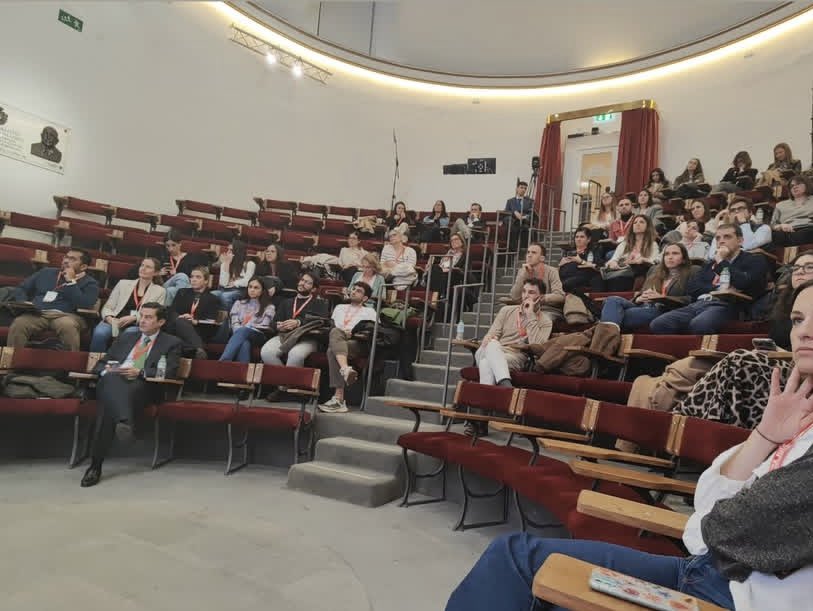 1° Congreso de la Asociación Madrileña de Cirujanos. “Cara a cara en Cirugía Endocrina” <a href="/CirujanosMad/">Asociación Madrileña de Cirugía</a>