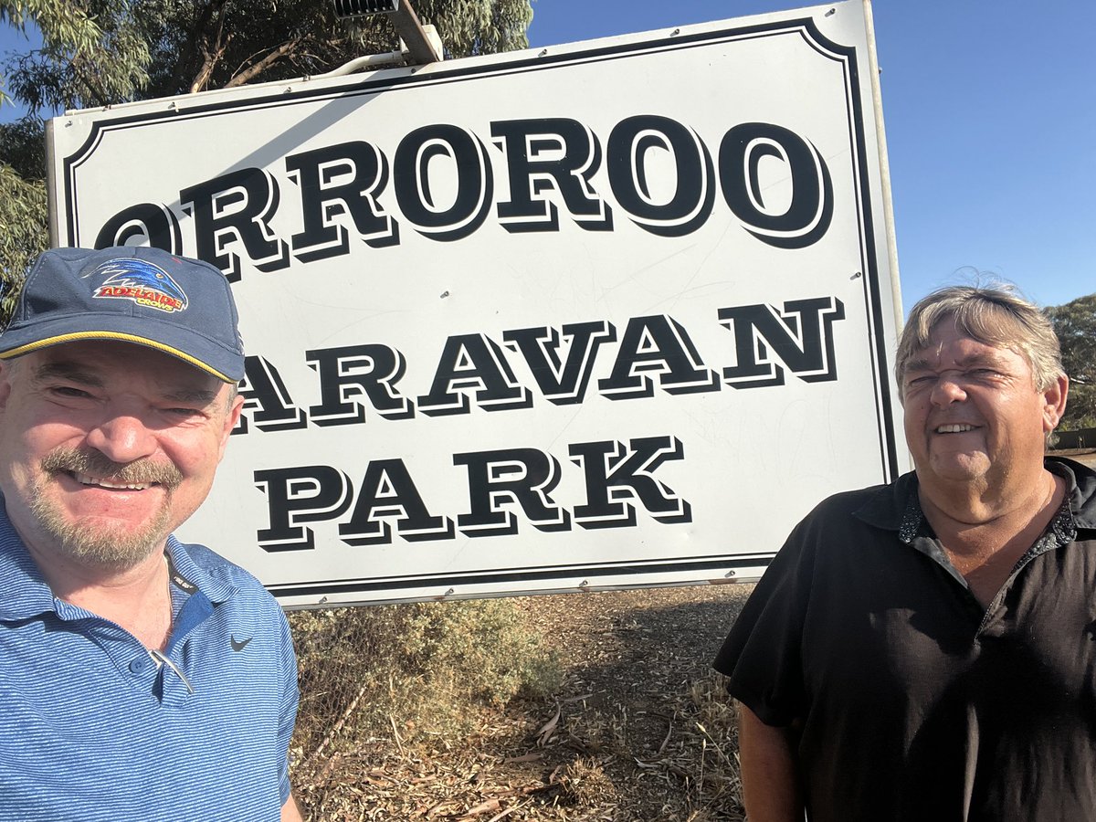 Myemelon8j's tweet photo. Here I am now with my longtime mate @KymBerty49 at his #Orroroo Caravan Park #FlindersRangers #SouthAustralia @southaustralia https://t.co/Sra8J8lMY0