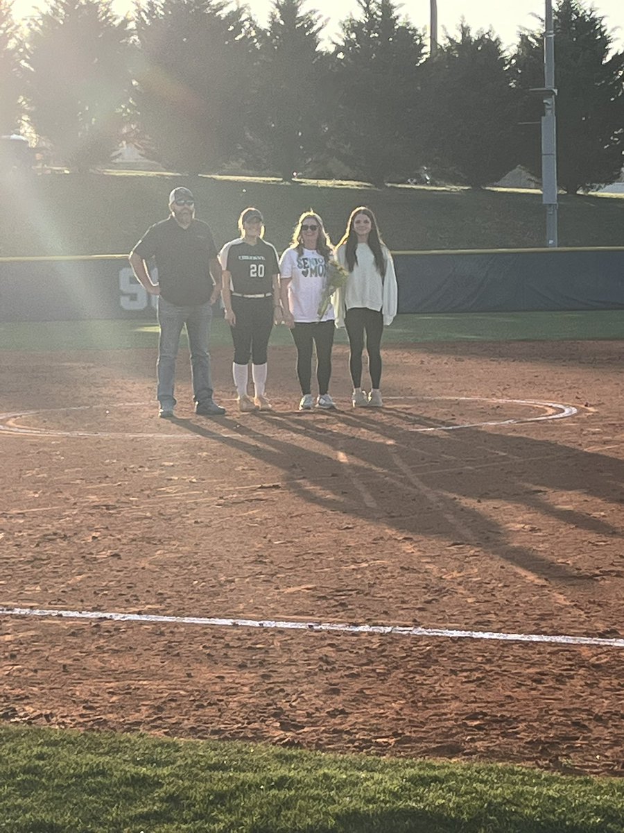 Congrats to our Slow-pitch softball SENIORS on senior night. Good luck ladies. #ONEView