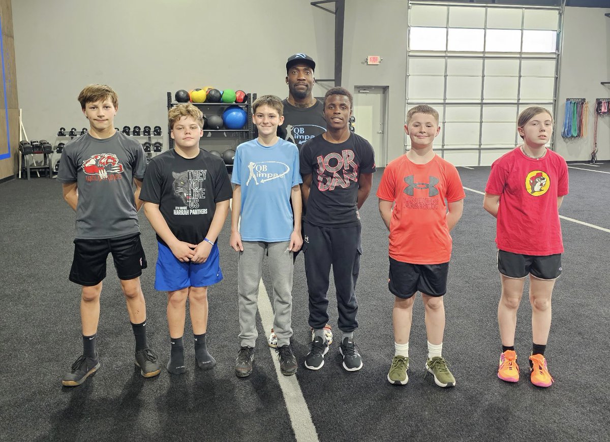 QB Impact (@qbimpact) on Twitter photo IMPACT STRENGTH & PERFORMANCE 💪🏽 <a href="/ISP_OKC/">Impact Strength & Performance</a>
Middle School / Youth Strength Program with former <a href="/OU_Football/">Oklahoma Football</a> Strength Coach <a href="/MahalaWiggins/">Mahala Wiggins</a>
“Get your young people involved, best in the business!! Impressive group of hard working young athletes in this pic!” - <a href="/CoachGeorge5/">Tom George</a> IMPACT STRENGTH & PERFORMANCE 💪🏽 <a href="/ISP_OKC/">Impact Strength & Performance</a>
Middle School / Youth Strength Program with former <a href="/OU_Football/">Oklahoma Football</a> Strength Coach <a href="/MahalaWiggins/">Mahala Wiggins</a>
“Get your young people involved, best in the business!! Impressive group of hard working young athletes in this pic!” - <a href="/CoachGeorge5/">Tom George</a>