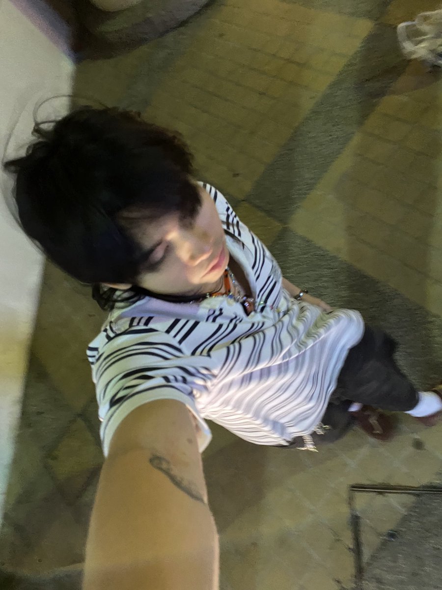 shortone_jeff's tweet photo. hi! im shortone a music artist.
follow me on my spotifyyyyy 🌳🟢
https://t.co/rwTbt1r2ef
follow me on my apple musicccc🍎
https://t.co/lhMCB8GC1t
#shortone #lofi #rnb #pop #music #artist #hiphop #ph #Philippines #SEA #x #tagalog https://t.co/Y4fDRTi6K3