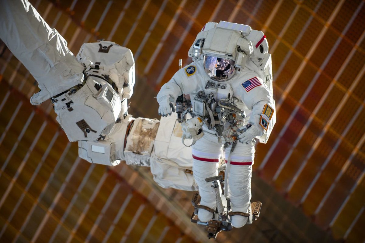 SpaceStationSol's tweet photo. Can you imagine the president saying, 'Leave them' because he's embarrassed? That’s exactly what Biden did. @realDonaldTrump will make it right and bring them home!!! 

#NASA #SpaceX #Solana $NASA https://t.co/Nd2uD4axUh