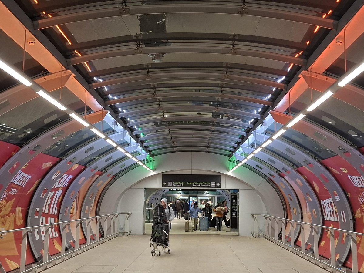 DublinAirport's tweet image. Dublin Airport is ready for St Patrick’s Day! ☘️ 

We can’t wait to welcome tens of thousands of tourists to Ireland over the coming day and a true Céad Míle Fáilte awaits with our buildings - both inside and out - lit up in green, white and orange! 

🟩⬜️🟧