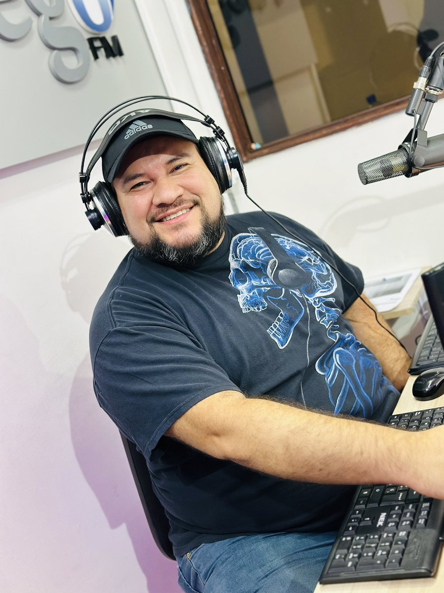 #LaTardeSinEstrés😎📻 | Juanjo y Gio llegan con toda la energía para darle ritmo a este miércoles con lo mejor de la música 🎶🔥 ¡No te lo pierdas! 😎🫶