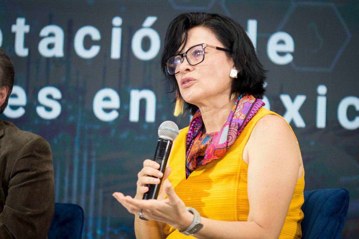 IMP (@impetroleo) on Twitter photo Nuestra DG, la Dra. <a href="/ElizabethMar_J/">Elizabeth Mar Juárez</a> y el Mtro. Jorge Mendoza, director de Exploración y Producción en el IMP, en la mesa redonda Perspectivas de la explotación de yacimientos no convencionales en México
¡Un espacio clave para analizar el futuro de estos recursos en el país! Nuestra DG, la Dra. <a href="/ElizabethMar_J/">Elizabeth Mar Juárez</a> y el Mtro. Jorge Mendoza, director de Exploración y Producción en el IMP, en la mesa redonda Perspectivas de la explotación de yacimientos no convencionales en México
¡Un espacio clave para analizar el futuro de estos recursos en el país!