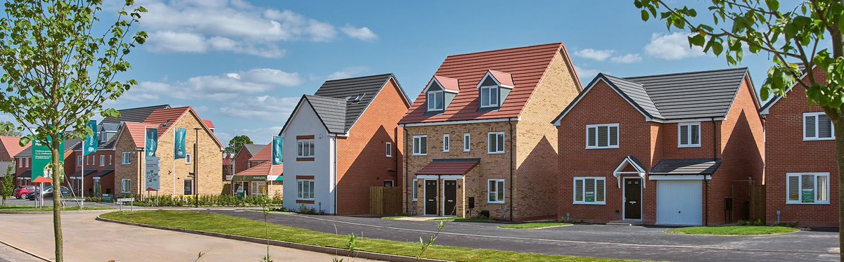PlanningShit's tweet image. For Fucks Sake! We keep producing this over processed, climate ignorant, low density, design deficient, noddy box shit year after year, and call it housing supply.