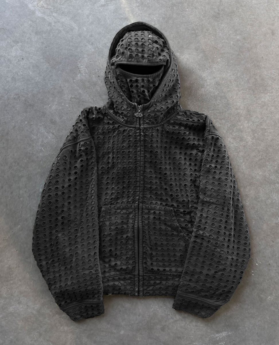 aspppen's tweet photo. stealth zip and crewnecks 👐🏼 https://t.co/e0XOav5JpD