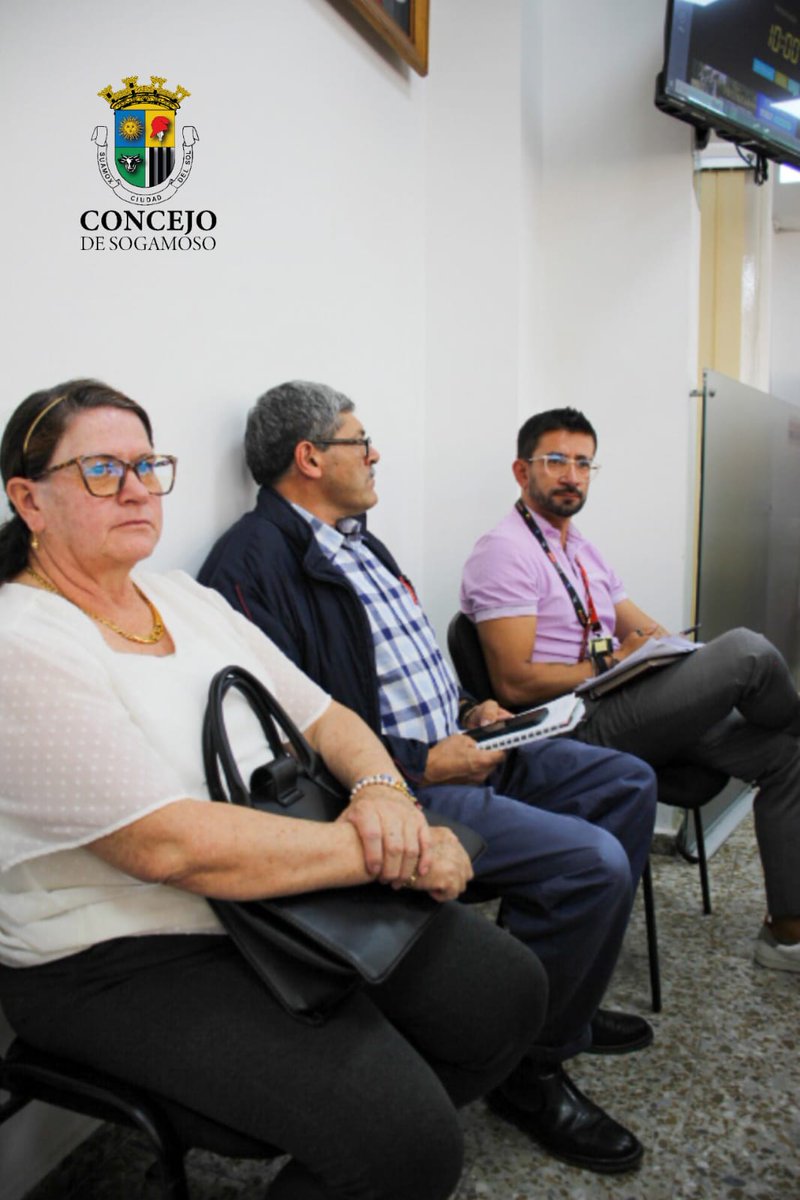¡Nos interesa el proceso de reorganización administrativa!📷📷En sesión plenaria del día de hoy se realizó la socialización de la modernización institucional, “SOGAMOSO SOSTENIBLE: CONSOLIDANDO UNA CIUDAD REGION ESTRATEGICA” #Sogamoso #Valoralopúblico #ConcejoMunicipal