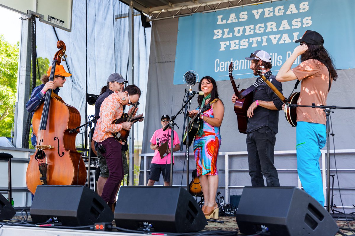 CityOfLasVegas's tweet photo. 🎶✨ Strummin’ up some fun✨🎶

ONE MONTH FROM TODAY: the Las Vegas Bluegrass Festival is back, and it’s FREE! 🙌🎻

Saturday, April 12 📅
 11 a.m. – 7 p.m. ⏰
Centennial Hills Park (7101 N. Buffalo Dr.) 📍

Let’s talk about that headliner…the one and only Dan Tyminski Band will… https://t.co/sN9i3TPKOX