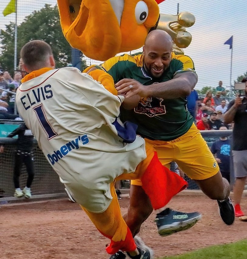 danielhobl's tweet image. I&apos;d like to thank A.J. Dillon for everything he did for the Packers and also for how much he embraced Green Bay and the surrounding community. From the Quadfather to the Mayor of Door County, it was a pleasure sir. All the best to you and your family. #GoPackGo