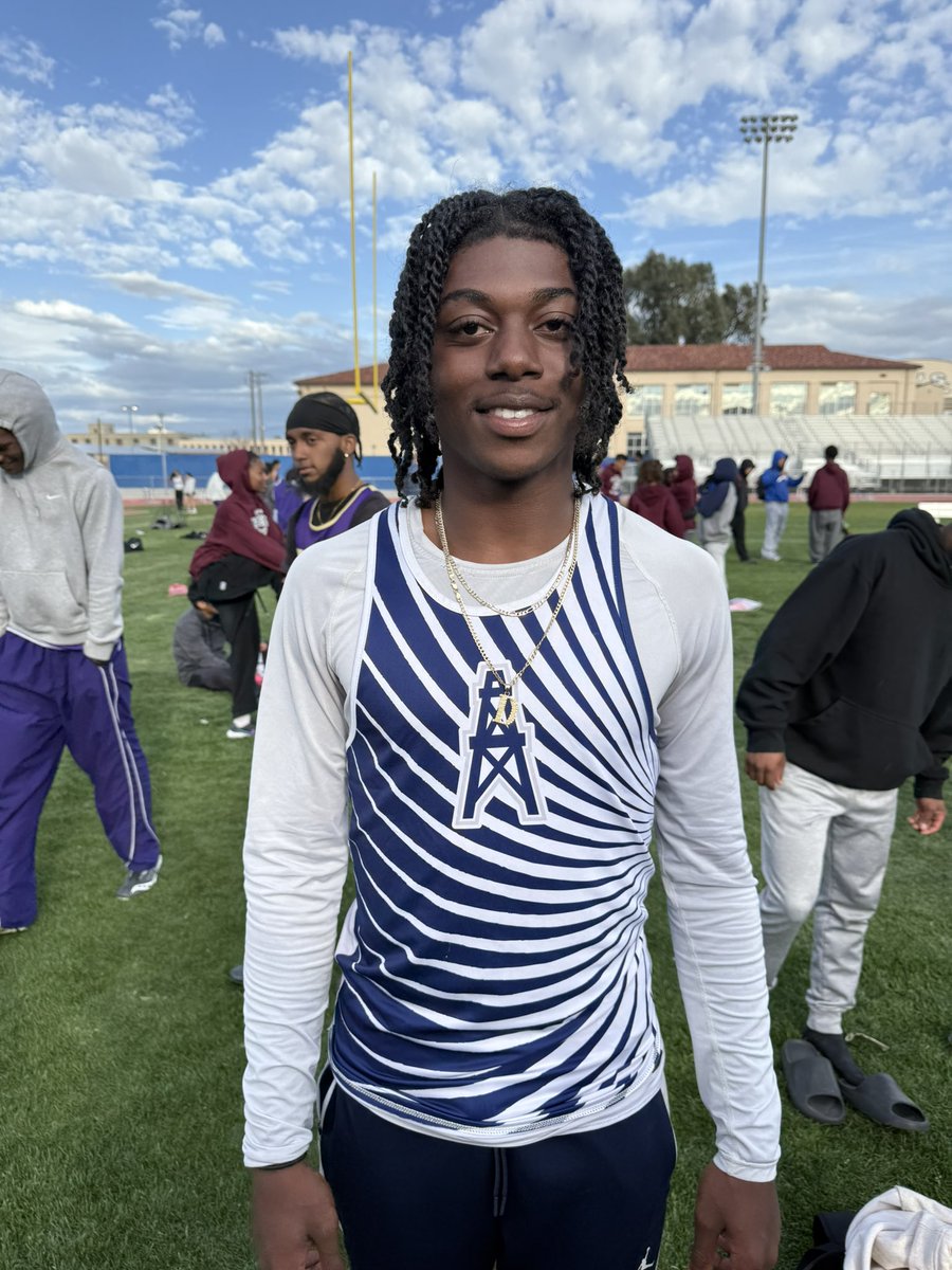 Trevor Horn (@trevhorn) on Twitter photo BHS senior Damari Miller (<a href="/Dxmari13/">Damari Miller</a>) just made Top 5 in the state in the boys long jump at 23-0.5
Three Drillers went 22 feet-plus with BJ Veasey 22-8 and Jael Wells going 21-9. BHS senior Damari Miller (<a href="/Dxmari13/">Damari Miller</a>) just made Top 5 in the state in the boys long jump at 23-0.5
Three Drillers went 22 feet-plus with BJ Veasey 22-8 and Jael Wells going 21-9.