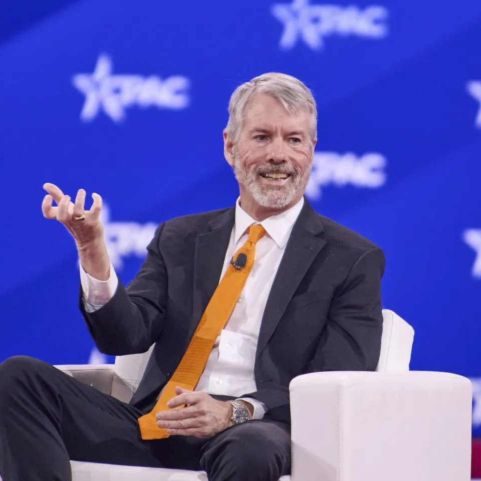 🟡"Bitcoin come Chiave per la Supremazia Digitale degli Stati Uniti: La Visione di Michael Saylor"