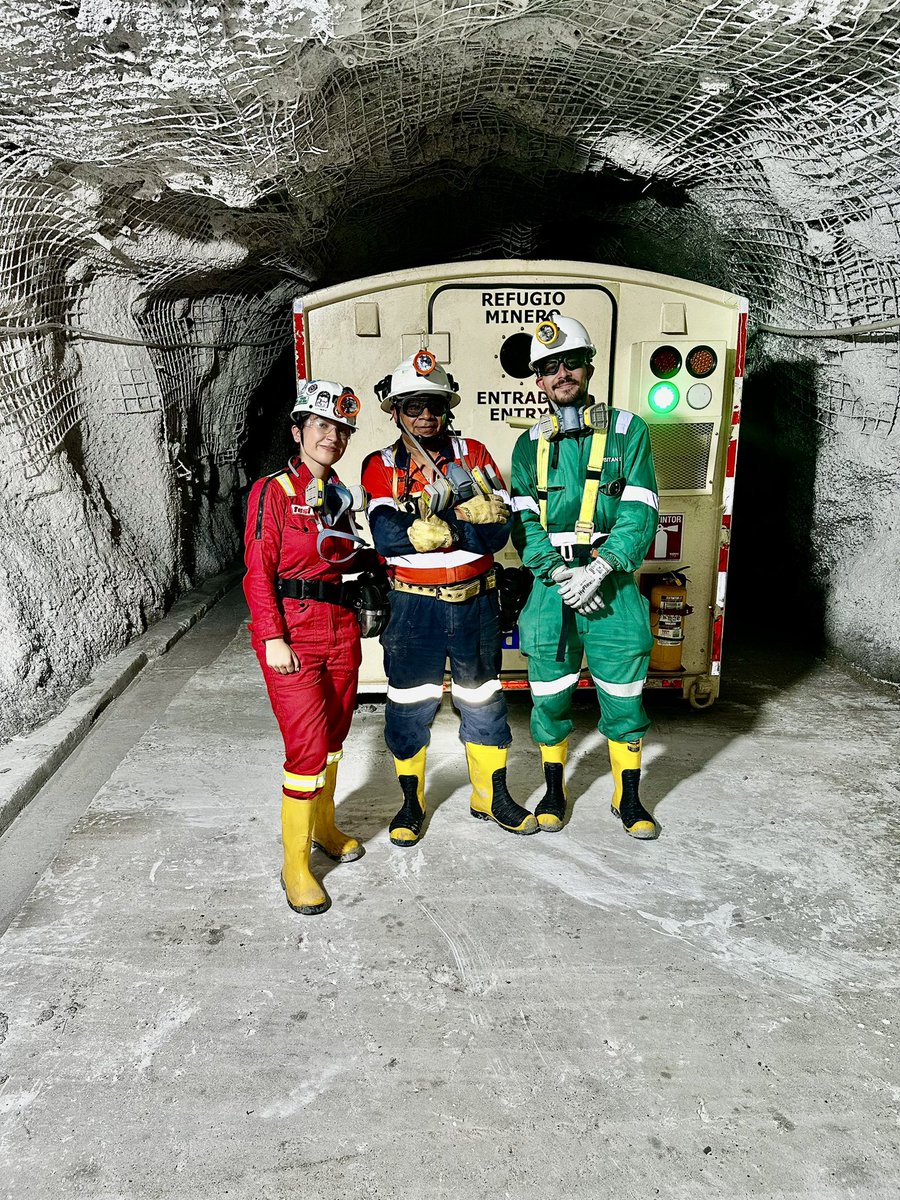 PaulaMineria_'s tweet photo. Operadora Minera ☀️
✔️Minería de oro subterránea 
💡 Explorando la operación minera en Zaragoza, Antioquia, para conocer de cerca su impacto en el desarrollo local y las estrategias de sostenibilidad que la acompañan. ⛏️🌱✨
#PaulaMineria #MineríaSostenible #ZaragozaAntioquia https://t.co/ZX3ggNlf6x