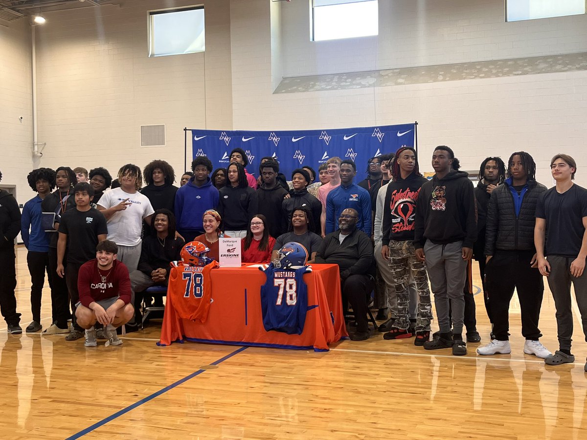 DEMARQUE FORD tweet media