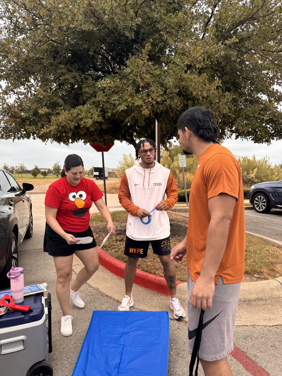 It is through the support of our community that @riseschoolatx thrives today. With your help, students of all abilities can truly shine! To donate, bit.ly/3XsrFy3 <a href="/TexasOneFund/">Texas One Fund</a>