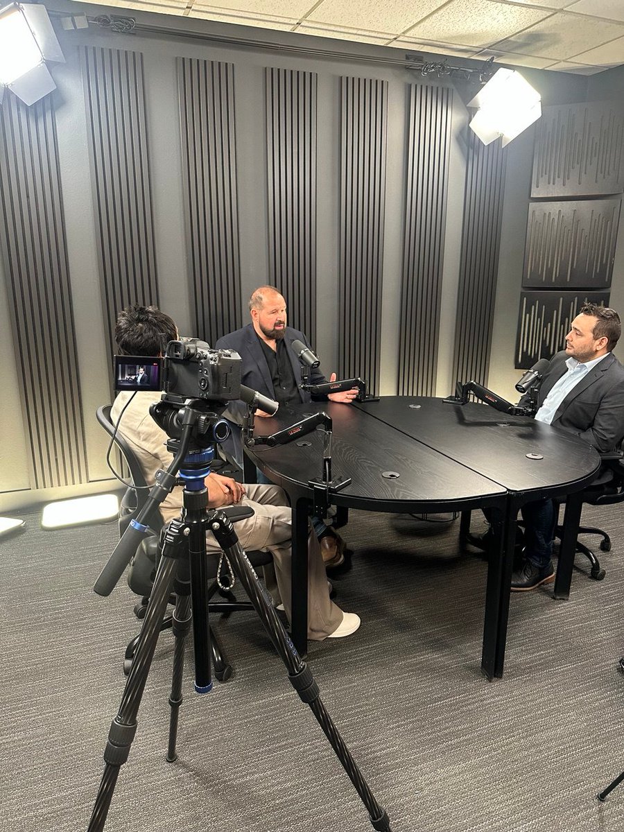 We're in the studio with @Action_CEO talking about all things Xandeum and our upcoming launch of our pNodes! 

Be on the lookout for the footage coming soon 👀