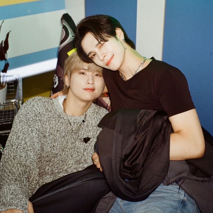 seripng's tweet photo. surprise  ✧  s3r1m/w0ob1n  ✧  2.6k words 
🔗 https://t.co/KjvU3csJWO https://t.co/k6KQbVWKel